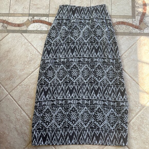 CLAIBORNE GEOMETRIC PRINT SILK MAXI SKIRT:PREOWNED EXCELLENT CONDITION - Picture 1 of 13
